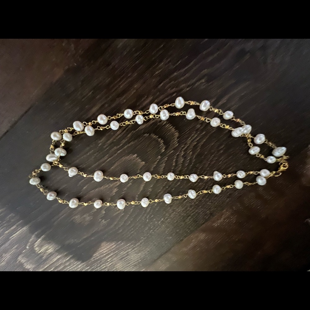 Perl and gold imitation necklace